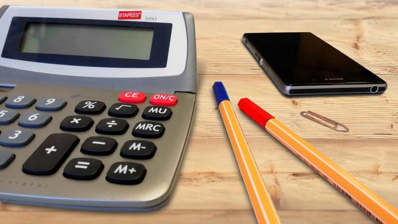 calculator-1859370_1280